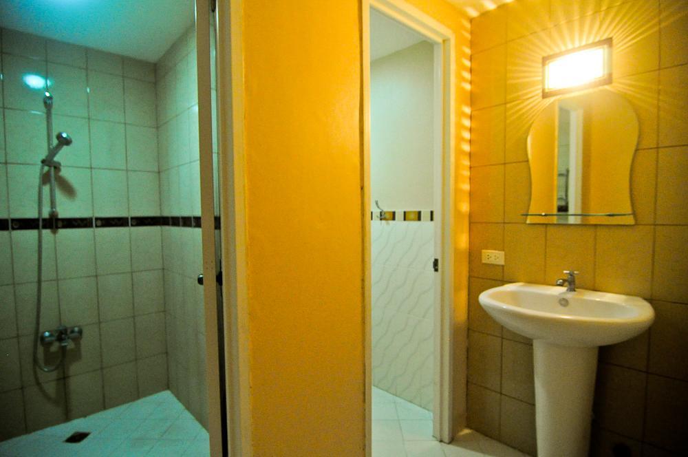 The Royal Coast Tourist Inn Панглао Экстерьер фото